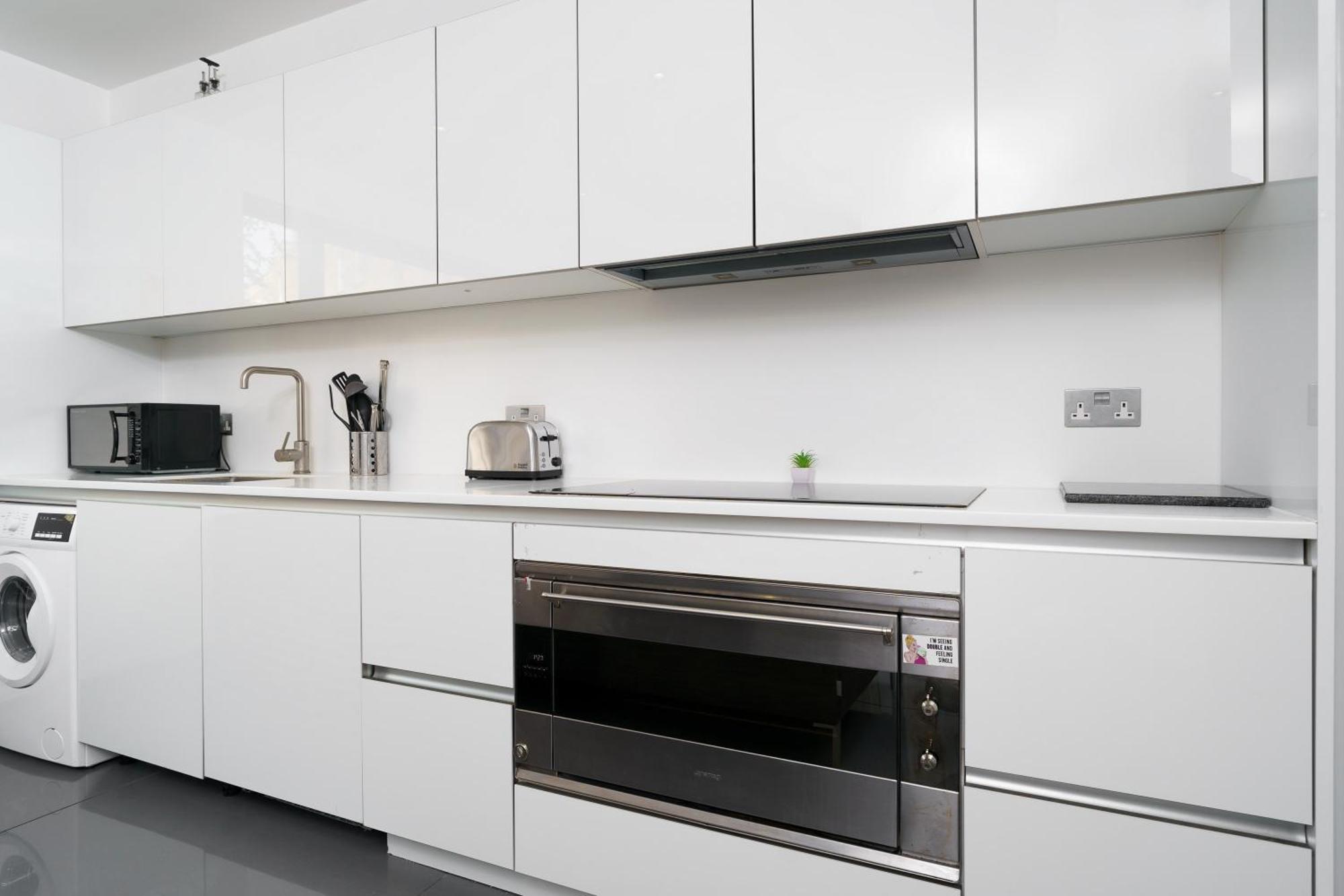 En-Suite Room In Zone 1 Londra Esterno foto